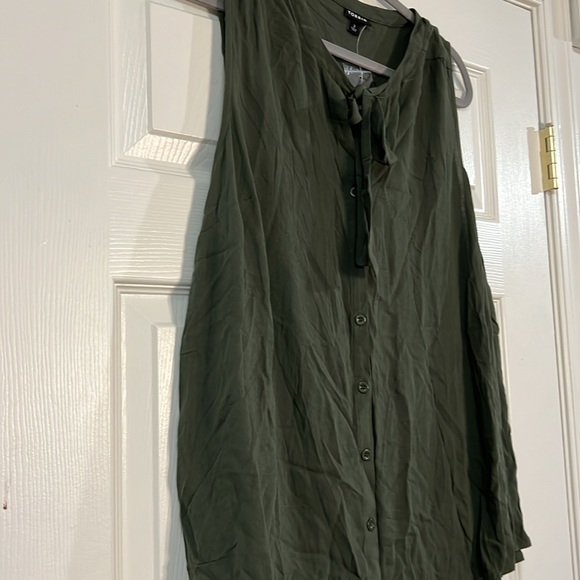 NWT Torrid green sleeveless button down top shirt tie bow collar 2X - Picture 4 of 9